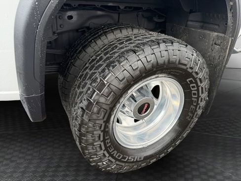 Used 2021 GMC Sierra 3500 Denali w/ Technology Package AWD/4WD image 14