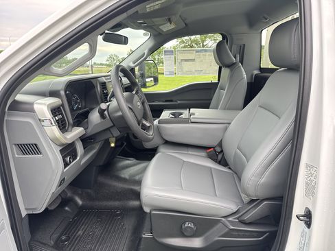 New 2025 Ford F450 XL w/ XL Chrome Package image 8