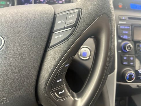 Used 2012 Hyundai Sonata Base image 25