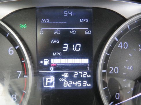 Used 2023 Nissan Kicks S image 19