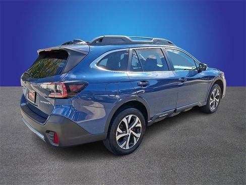 Certified 2022 Subaru Outback Limited image 5