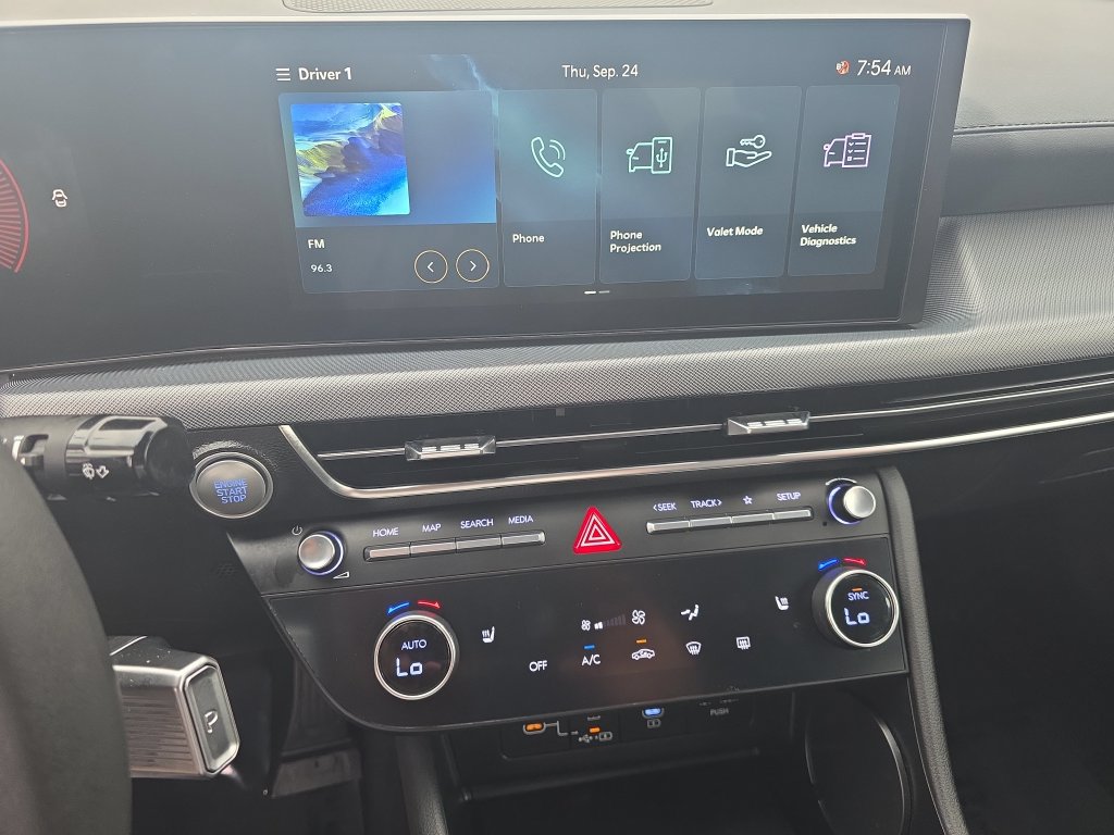 Used 2025 Hyundai Sonata SEL FWD image 16