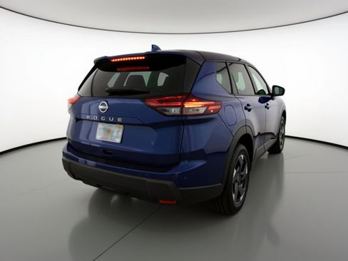 Used 2025 Nissan Rogue SV FWD image 9