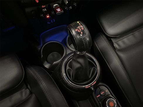 Used 2017 MINI Cooper S image 25