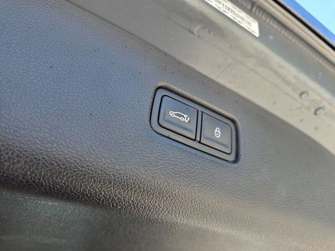 Used 2025 Genesis GV80 2.5T Standard AWD/4WD image 41