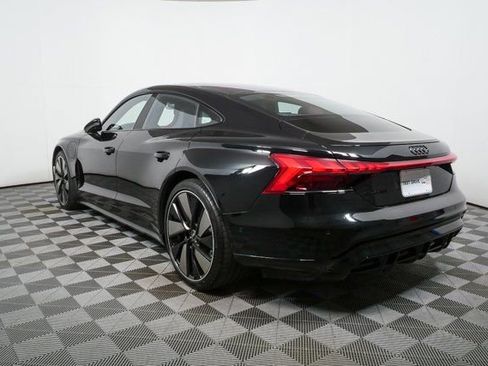 Used 2023 Audi e-tron GT Prestige image 30
