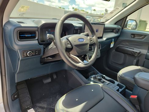 New 2026 Ford Maverick Lobo AWD/4WD image 10