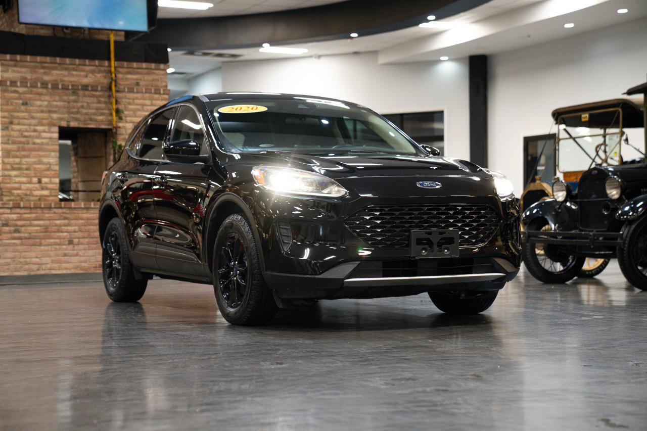 Used 2020 Ford Escape SE Sport AWD/4WD image 4