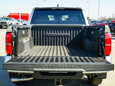 New 2026 Toyota Tacoma SR5 AWD/4WD image 12