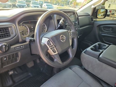 Used 2021 Nissan Titan S image 23