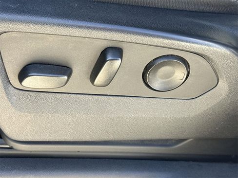 Used 2023 GMC Sierra 1500 Elevation image 33