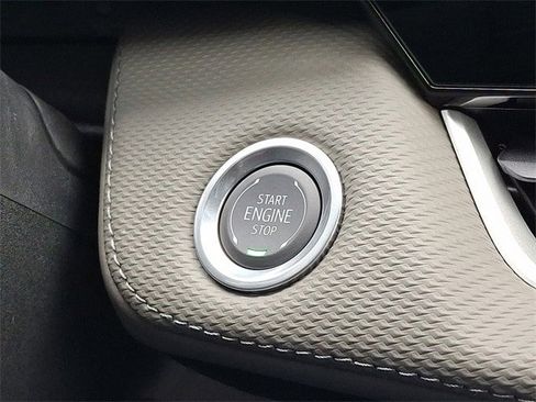 New 2026 Chevrolet Equinox LT w/ Convenience Package II image 15