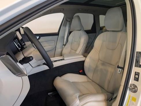 New 2026 Volvo XC60 T8 Ultra w/ Protection Package Premier AWD/4WD image 10