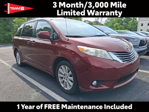Used 2014 Toyota Sienna XLE w/ Entertainment Package AWD/4WD image 1