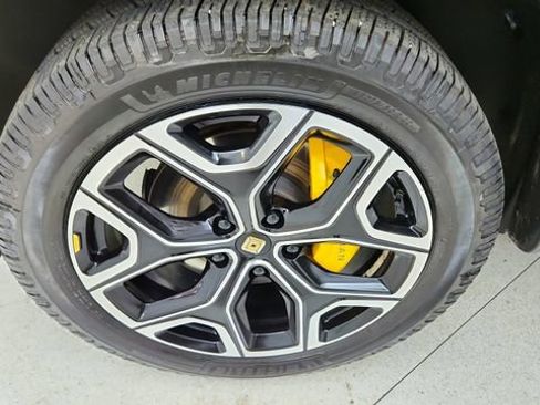 Used 2024 Rivian R1S Adventure image 61