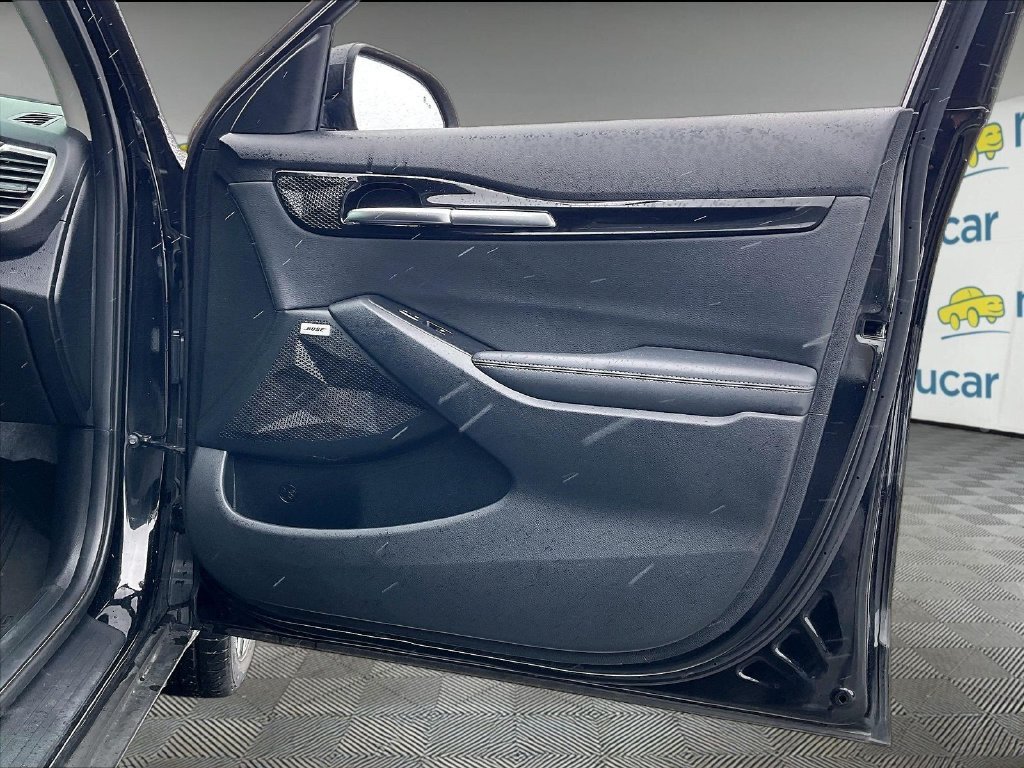 Certified 2024 Kia Seltos SX w/ SX Sunroof Package AWD/4WD image 11