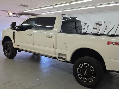 Used 2023 Ford F350 Platinum AWD/4WD image 3