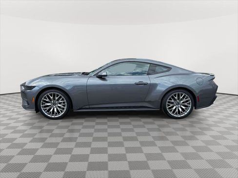 Used 2026 Ford Mustang Premium RWD image 4