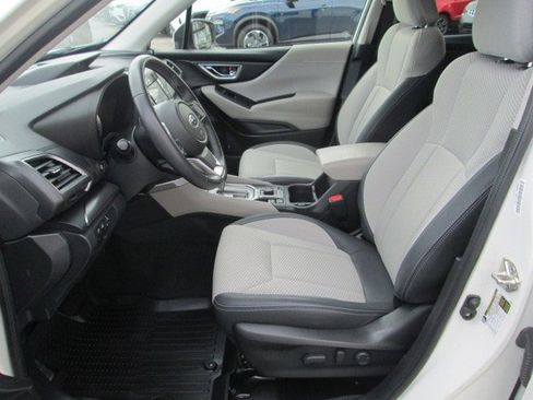 Used 2022 Subaru Forester Premium AWD/4WD image 10