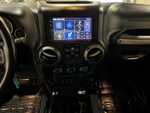 Used 2017 Jeep Wrangler Unlimited Sport w/ Quick Order Package 24S AWD/4WD image 27