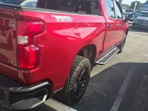 Used 2020 Chevrolet Silverado 1500 LT Trail Boss image 3