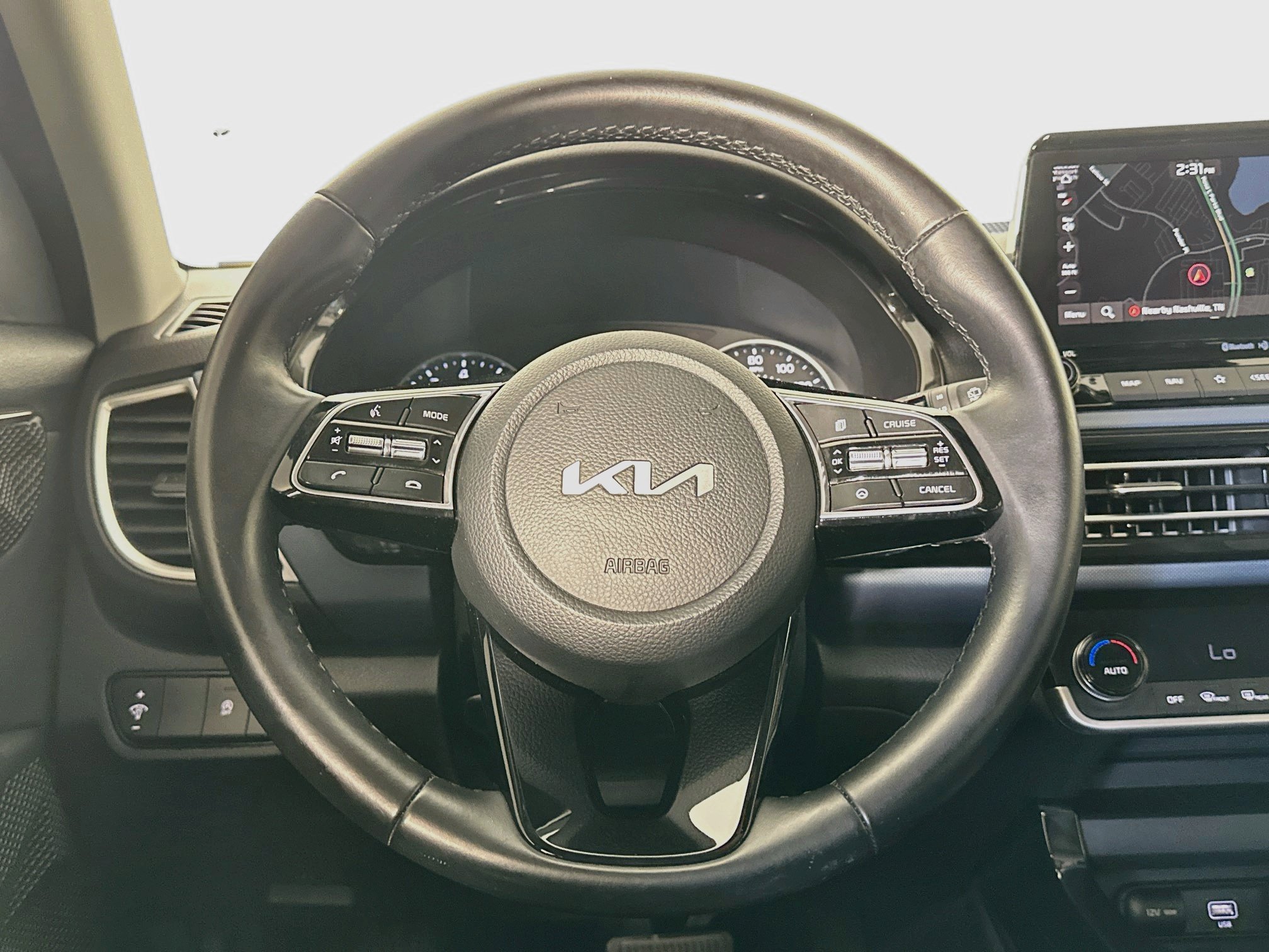 Used 2023 Kia Seltos S w/ Navigation Package AWD/4WD image 18