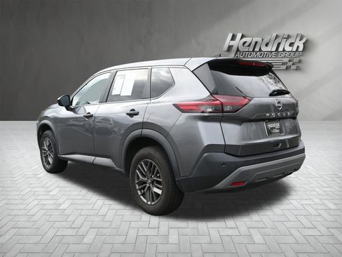 Used 2023 Nissan Rogue S image 7