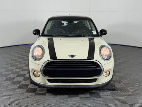Used 2019 MINI Cooper 2-Door Hardtop image 6
