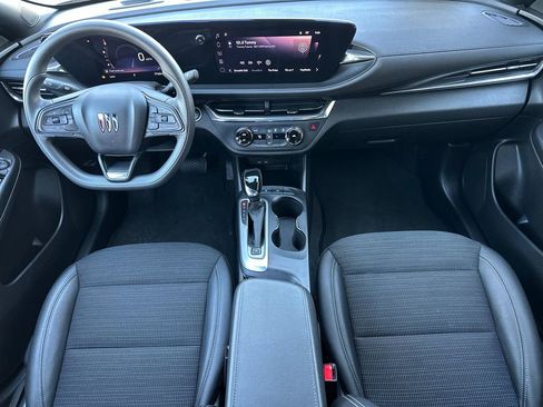 Used 2025 Buick Envista Preferred image 14