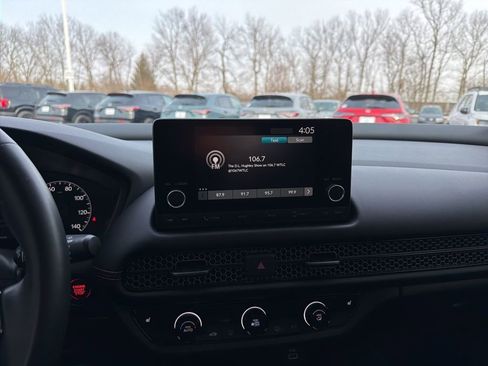 Certified 2025 Honda HR-V Sport image 14