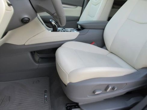 Used 2023 Cadillac XT5 Premium Luxury w/ Technology Package image 17