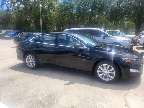 Used 2020 Chevrolet Malibu LT FWD image 9