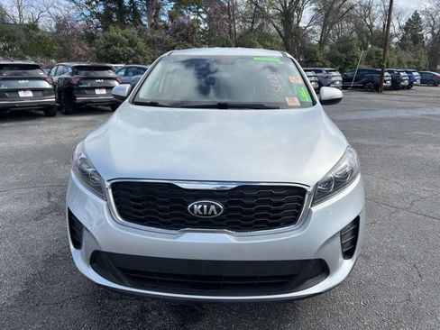 Used 2020 Kia Sorento LX image 2
