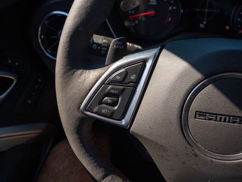 Used 2019 Chevrolet Camaro ZL1 RWD image 14