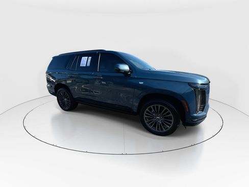 Used 2026 Cadillac Escalade Platinum Sport w/ LPO, Floor Liner Package RWD image 2