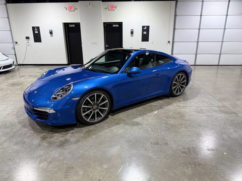 Used 2015 Porsche 911 Carrera image 6