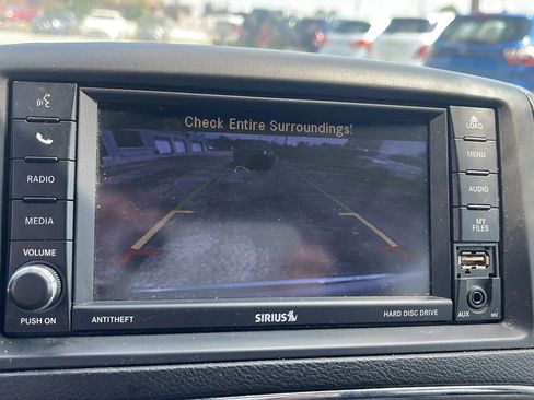 Used 2020 Dodge Grand Caravan SXT image 18