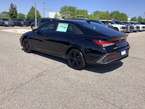 New 2026 Hyundai Elantra Sport FWD image 7