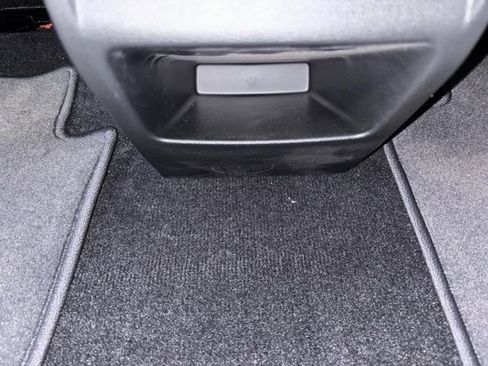 New 2026 Chevrolet Equinox EV RS AWD/4WD image 32