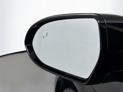 Used 2022 Kia Niro EX Premium w/ Cold Weather Package image 18