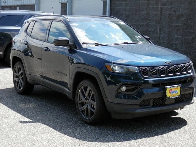New 2026 Jeep Compass Limited w/ Sun, Sound & Navigation Group AWD/4WD image 2