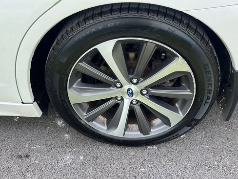 Used 2017 Subaru Legacy 2.5i Limited AWD/4WD image 32