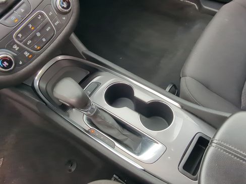 Used 2021 Chevrolet Malibu LT image 19