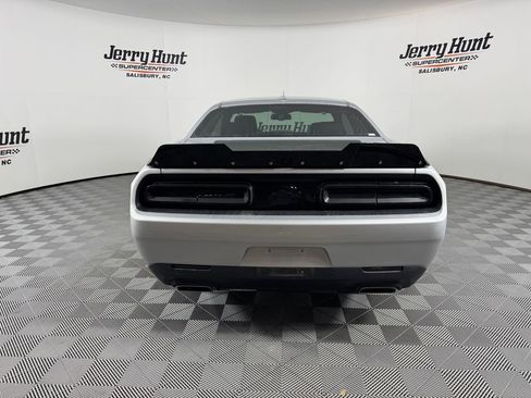 Used 2023 Dodge Challenger R/T w/ Plus Package image 9