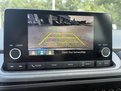Used 2023 Honda Accord EX image 5