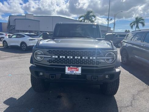 New 2025 Ford Bronco Badlands w/ Sasquatch Package image 2