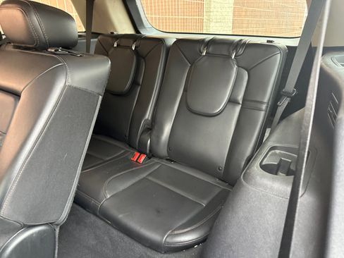 Used 2023 Lincoln Aviator AWD image 31