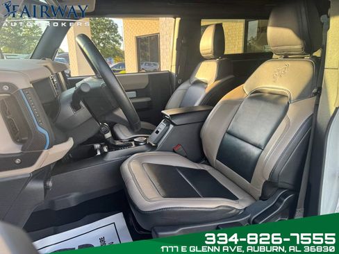 Used 2022 Ford Bronco Wildtrak image 10