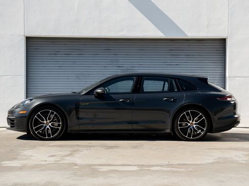 Certified 2023 Porsche Panamera 4S AWD/4WD image 2