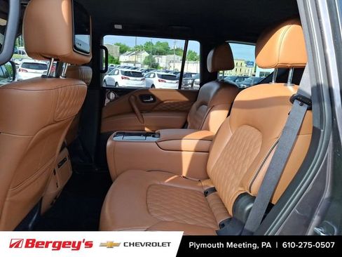 Used 2023 INFINITI QX80 Sensory w/ All-Season Package AWD/4WD image 14
